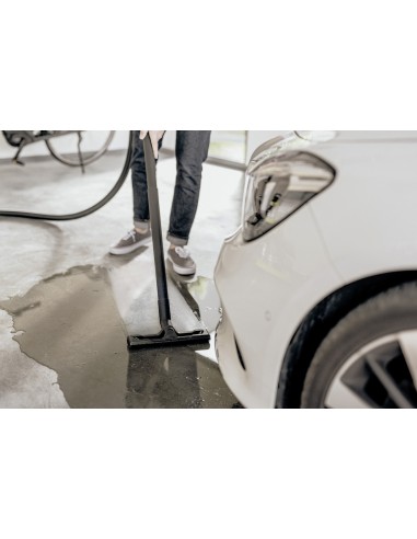 KARCHER WD4 WET & DRY VACUUM