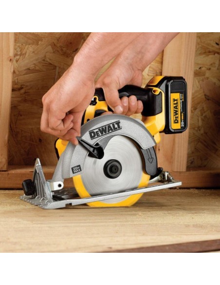 DEWALT 18V XR 165MM CIRCULAR SAW - BARE UNIT