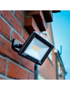 LUCECO ESSENCE 20W FLOODLIGHT