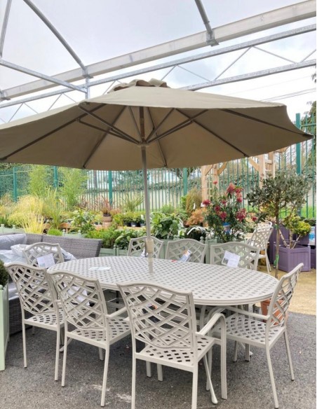 BEAUMONT 8 SEAT OVAL SET