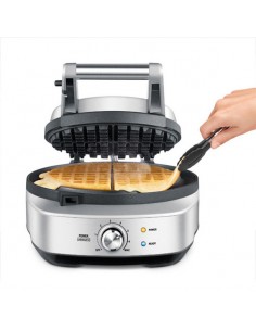 SAGE NO MESS WAFFLE MAKER